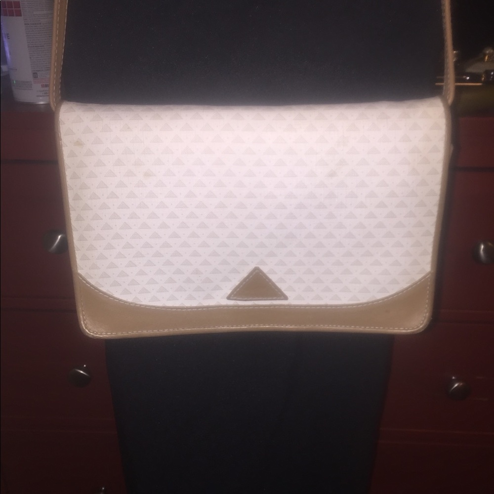Liz Claiborne Crossbody purse